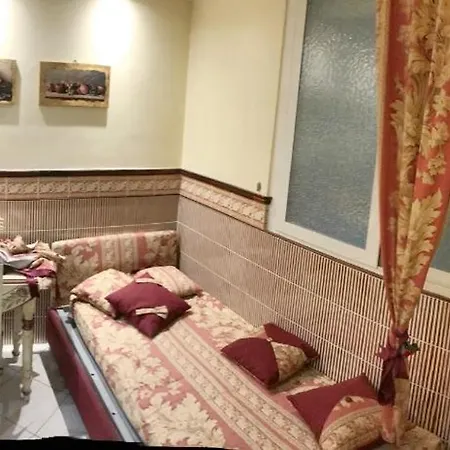 Cozy With Direct Beach Access In 32 Sqm Nettuno