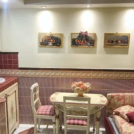 Appartamento Cozy With Direct Beach Access In 32 Sqm Nettuno